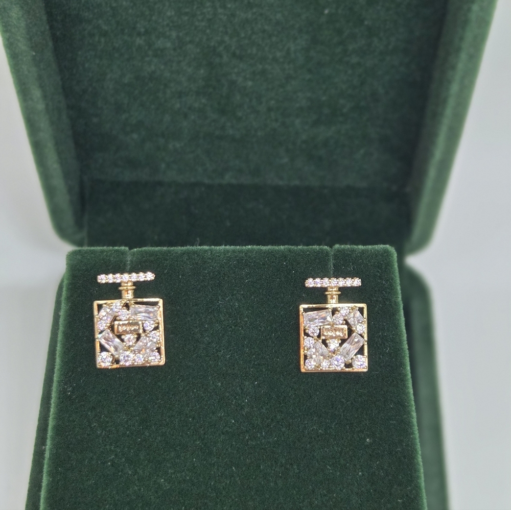 Perfume Bottle design Studs